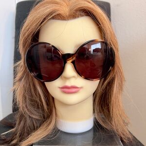 Authentic GUCCI Havana sunglasses
